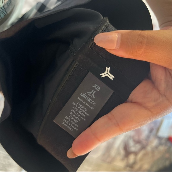 Ultracor Gingham Cherry Leggings Size XS - Picture 9 of 9